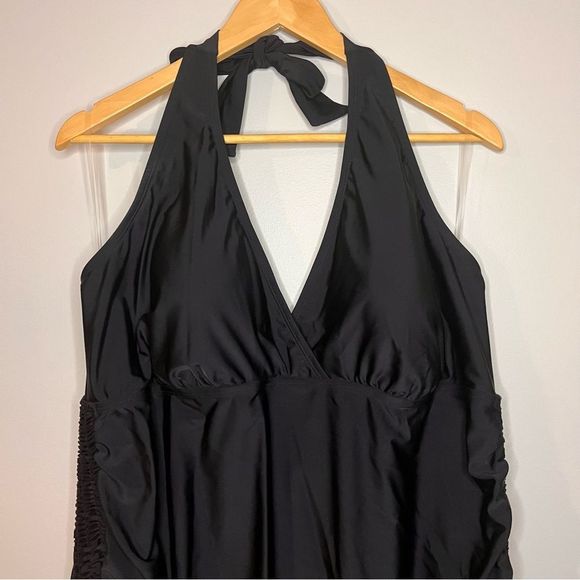 #91 Beach Bump PLus Size Smocked Waist Maternity One Piece Swimsuit UPF 50+ - Picture 4 of 10